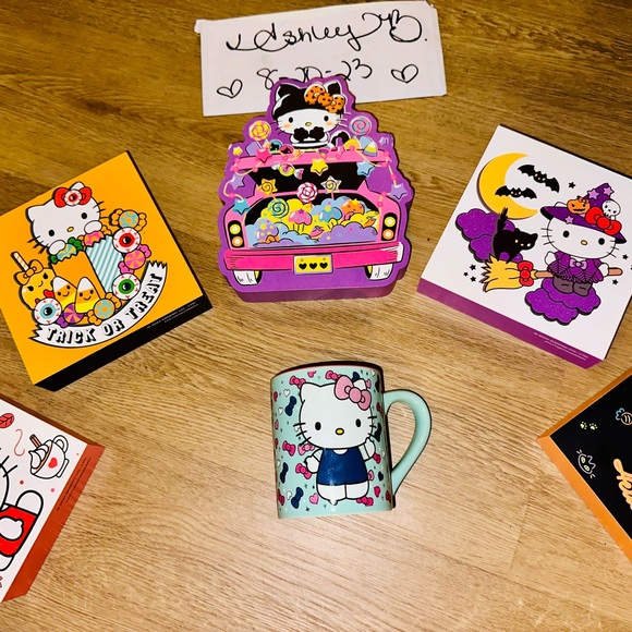 Hello kitty bundle - Picture 2 of 3